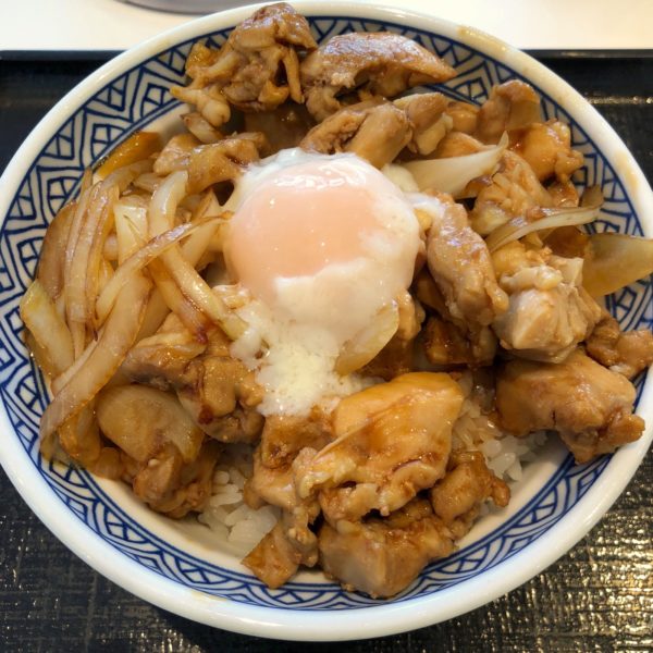 吉野家 鶏すき丼大盛り（550円）