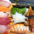 宜野湾「割烹 田舎」で大きなネタのお寿司を楽しむ