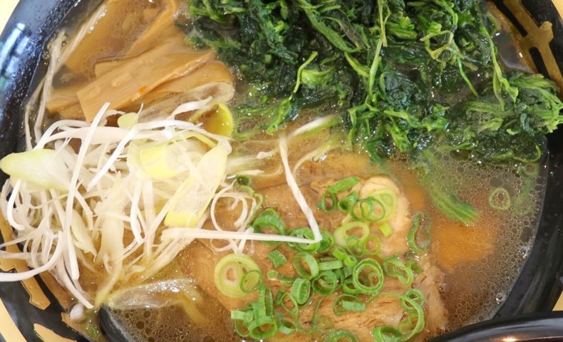 那覇・壺屋「麺場 神徳」で県産地鶏使用・醤油鶏麺