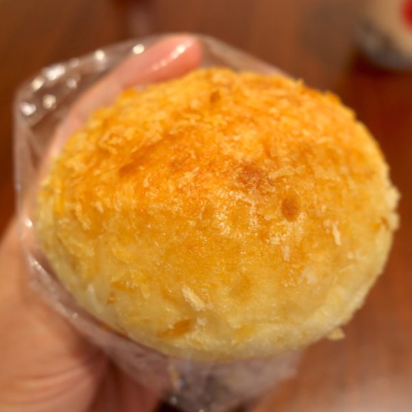 焼きカレーパン（170円）