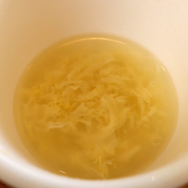 シンプルな玉子スープ