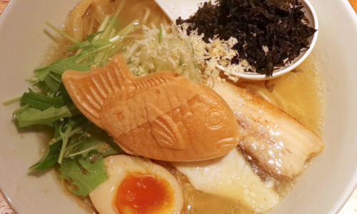 那覇・久茂地「オサカナノヒ」でめちゃ旨スープの焼き真鯛出汁白醤油らーめん