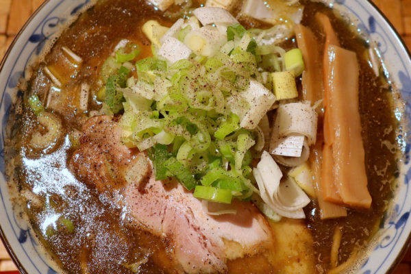 那覇「天神矢」で限定麺・超芳醇魚介豚骨ラーメン「瀬戸六輔」