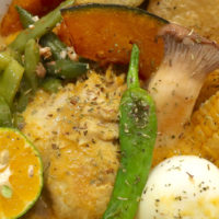 タマニの限定「タイ風スープカレー」はお箸で食べるスープカレー