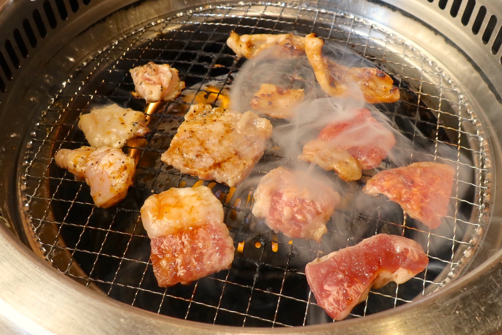 焼肉きんぐ のランチコース 1 980円 で焼き肉食べ放題ランチ 沖縄ランチブログｚ