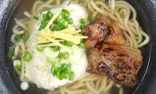 中城村・吉の浦公園前「麺家 にらい」で1日限定10食のゆし豆腐そば＆じゅうしい