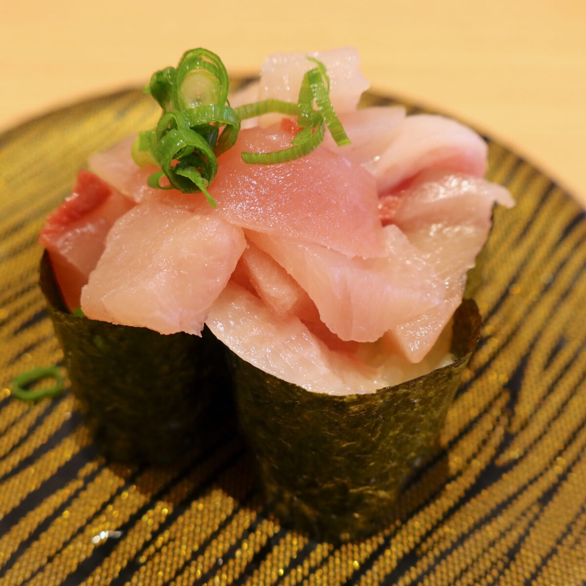 海鮮切り落とし（190円）