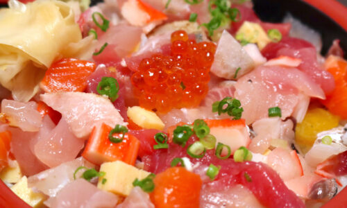 ニューオープン！ 「魚屋直営食堂 魚まる」で寿司定食ランチ