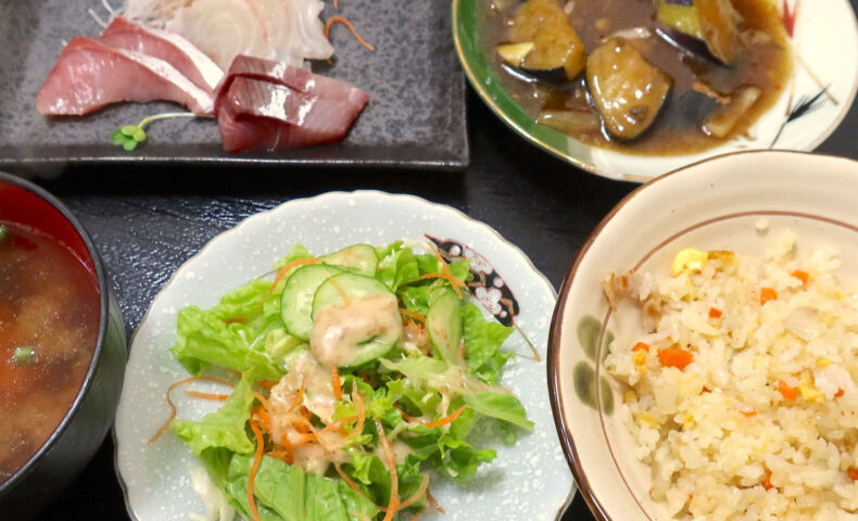 松山・和泉「香港」で炒飯＆刺身が楽しめる斬新な食べ放題お土産付き