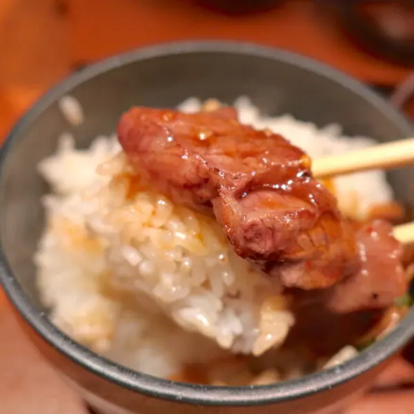 やっぱりステーキの新業態 肉とニンニクそして飯 でひとり焼肉ランチ 沖縄ランチブログｚ