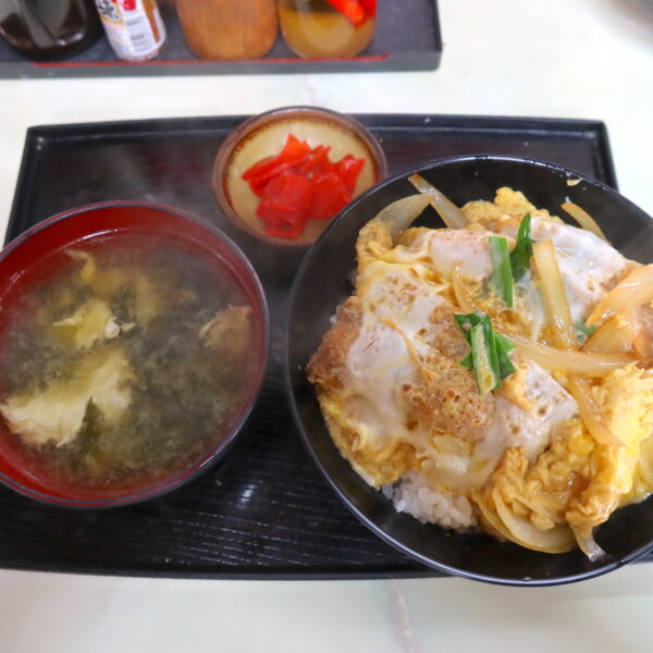 カツ丼（550円）