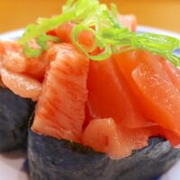 くら寿司「国産天然本まぐろフェア」で食べるべきは、いか糸づくりと裏メニュー・幻のとろ鉄火