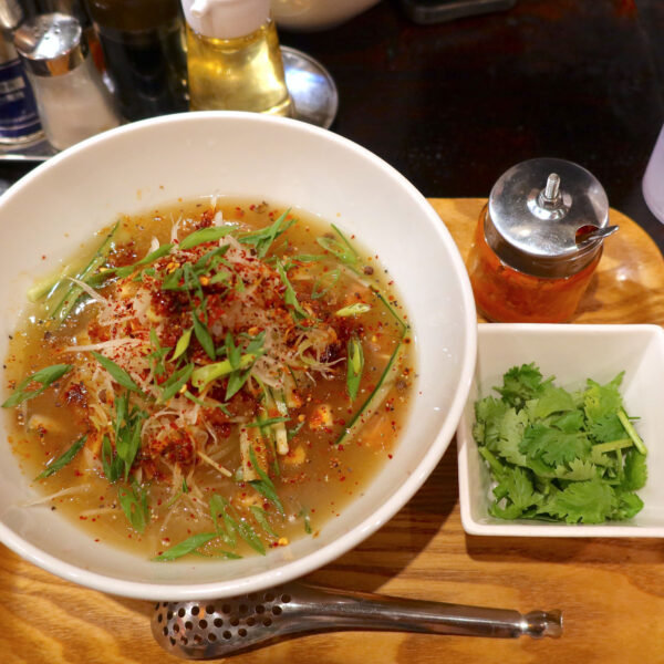 麻辣冷麺（1,050円）＋パクチー（180円）