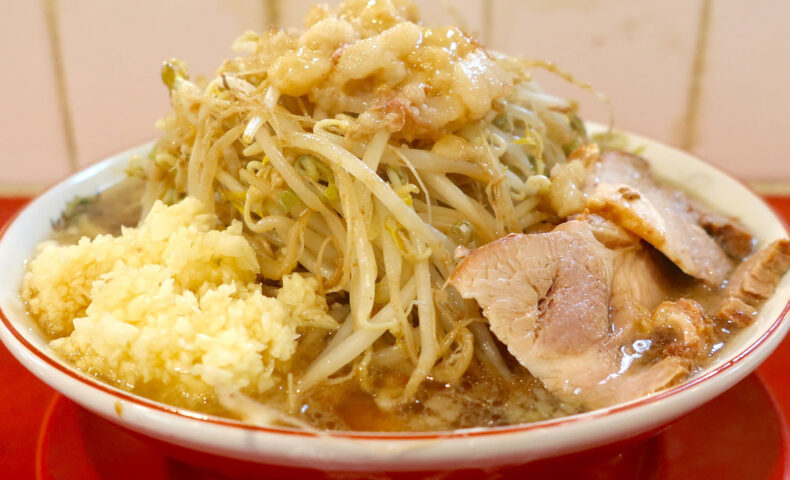 ニューオープン！ 宜野湾「麺と飯ソウハチヤ がろんちゃん店」で豚ラーメン 中