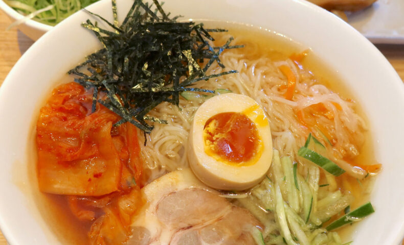 今年も始まった「丸源ラーメン」の夏限定・丸源冷麺に極太メンマ＆ドッカンねぎトッピング