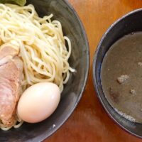 那覇・泊「琉家 とまり店」で琉こがしつけ麺