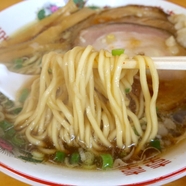 ぱっつん中細麺