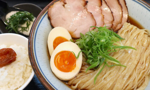 うるま市「麺福 なかむら」で評判の煮干し昆布水醤油冷麺〜ニボコン〜