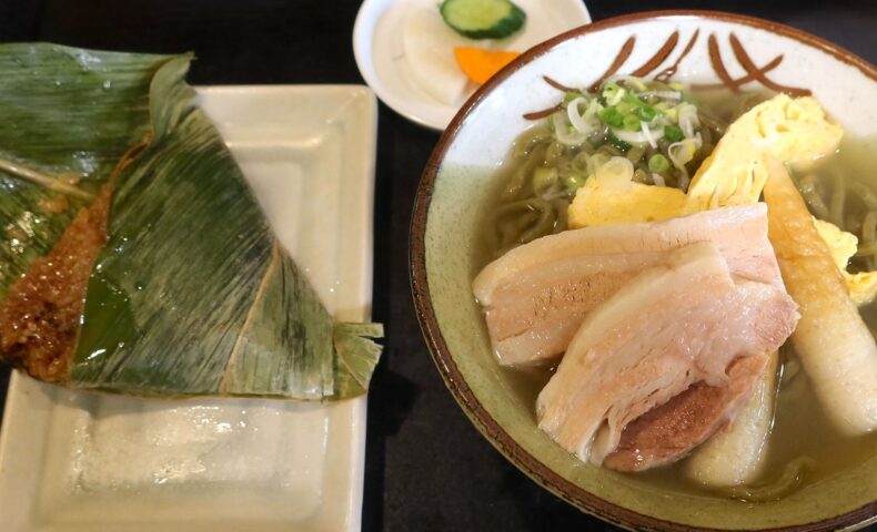 浦添「麺屋 ちばとぉ～んど」で月桃香る沖縄そば＆月桃おこわ