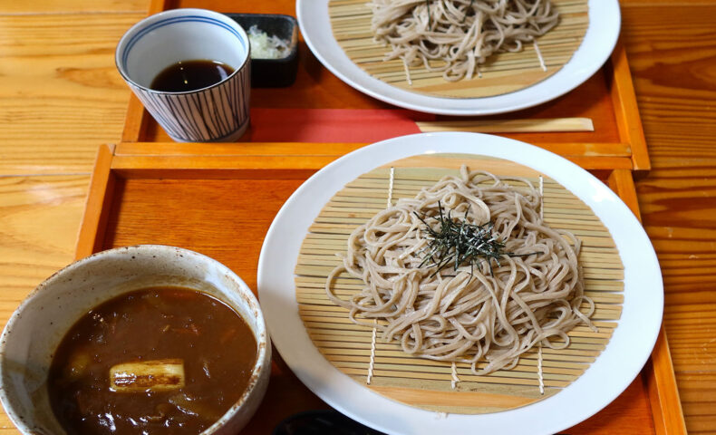 浦添「蕎麦と肴処 和ノ実」でカレーつけ蕎麦＆ざる蕎麦をダブルでいただく