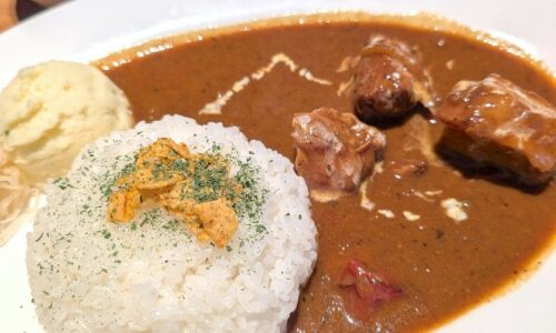 東京・日本橋「CRAFTROCK BREWPUB&LIVE」でランチビール＆クラフトビールカレー