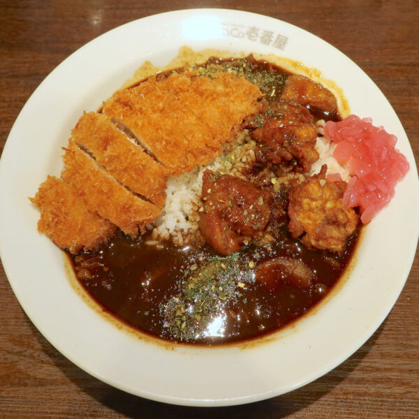 カシミールチキンカレー＋手仕込とんかつ（1,636円）