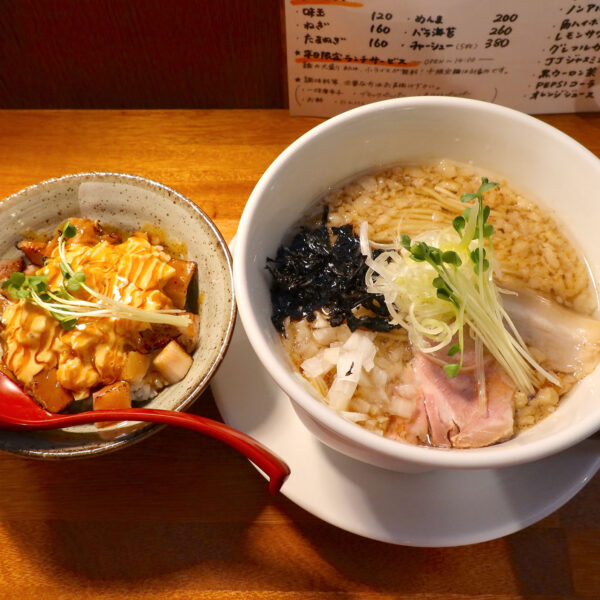 背脂醤油ラーメン（980円）＆チャーシュー南蛮丼（520円）