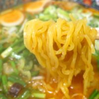 那覇「北海道らーめん奥原流 追風丸」でバカニラオロチョンラーメン＆半チャーハン