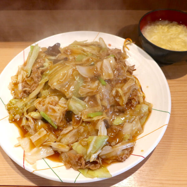 牛肉野菜あんかけ焼きそば（840円）