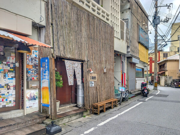 那覇・牧志「麺屋 雉虎」