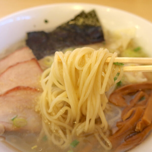 程よい食感の麺