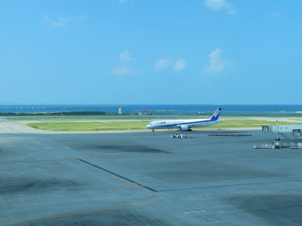 海と空と飛行機と