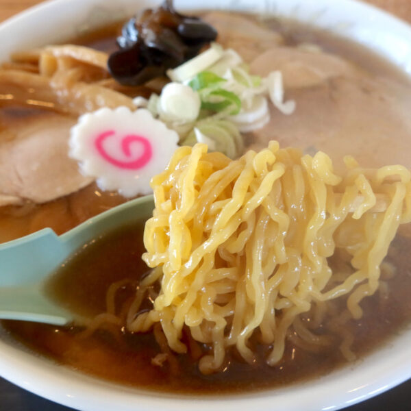 細縮れ麺