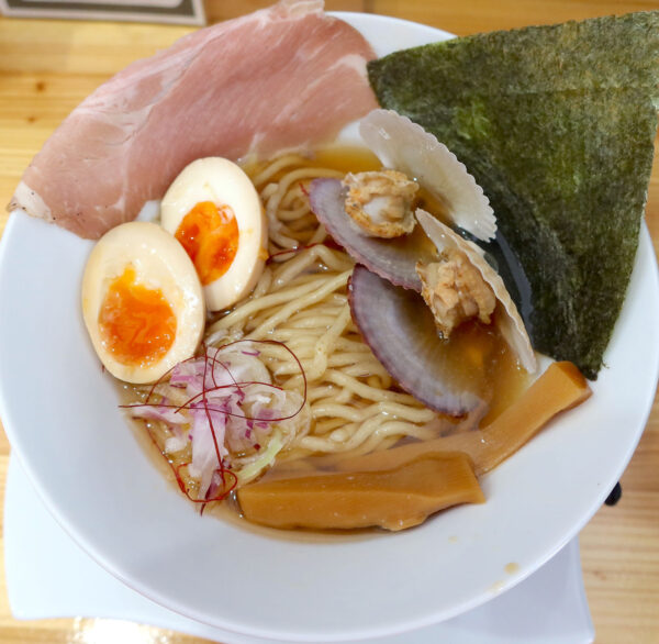 貝ダシラーメン（880円）＋味玉トッピング（120円）