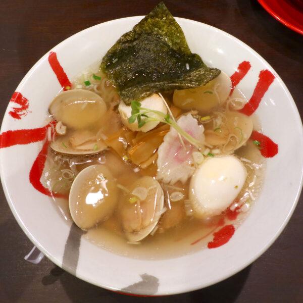 特・塩ラーメン（1,100円）＋ハマグリ（400円）