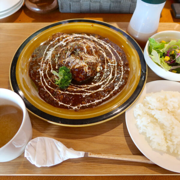 煮込みハンバーグ定食（1,300円）