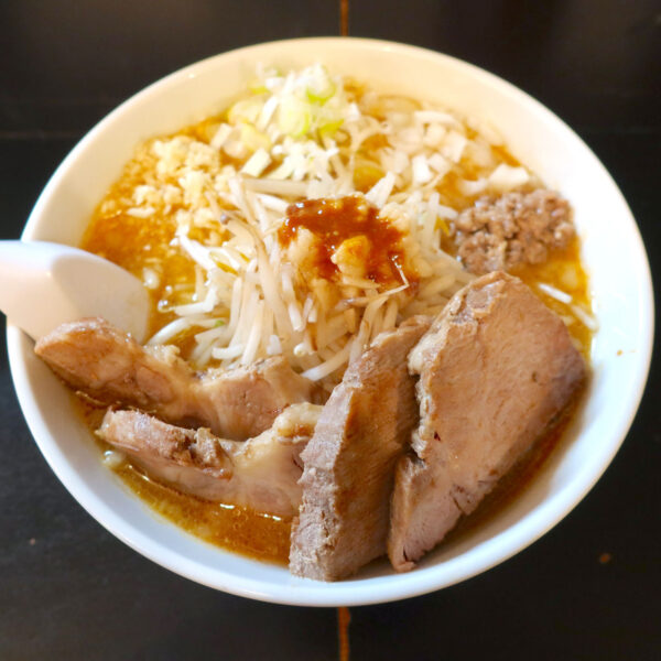 味噌豚骨ラーメン並ニンニク＆ネギマシ（1,000円）＋チャーシュー（200円）