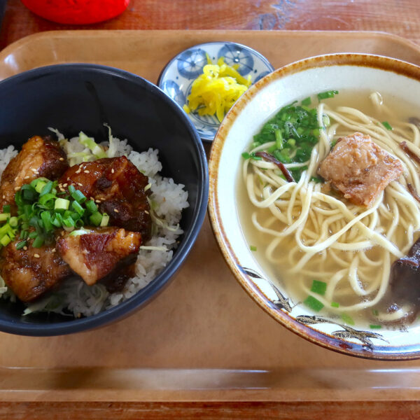 トロトロ軟骨丼（950円）