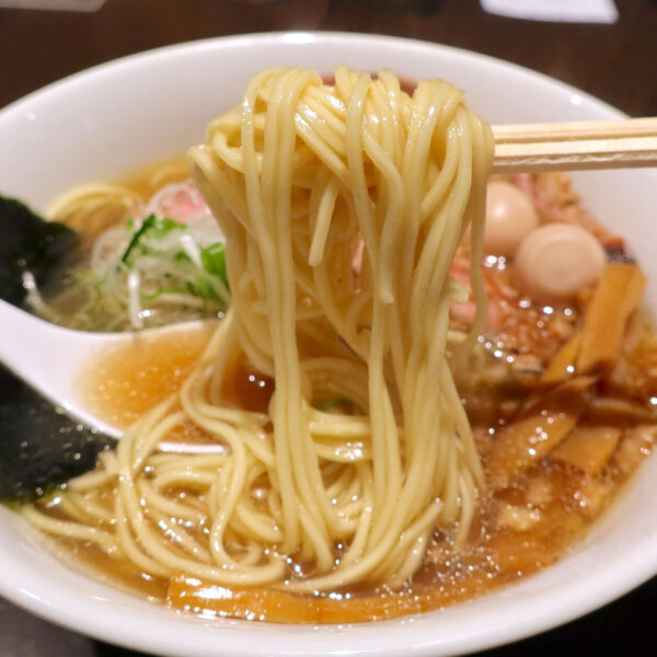 ぱっつん細麺