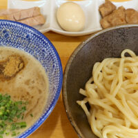 那覇・真嘉比「めん処 夢ノ弥」で特製濃厚豚骨魚介三代目つけ麺＋夢辛赤玉