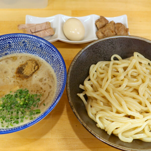 特製濃厚豚骨魚介三代目つけ麺（1,280円）