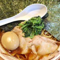 那覇・曙「麺処 みな家」の限定・生姜醤油らーめん 玉子付き 海苔増し