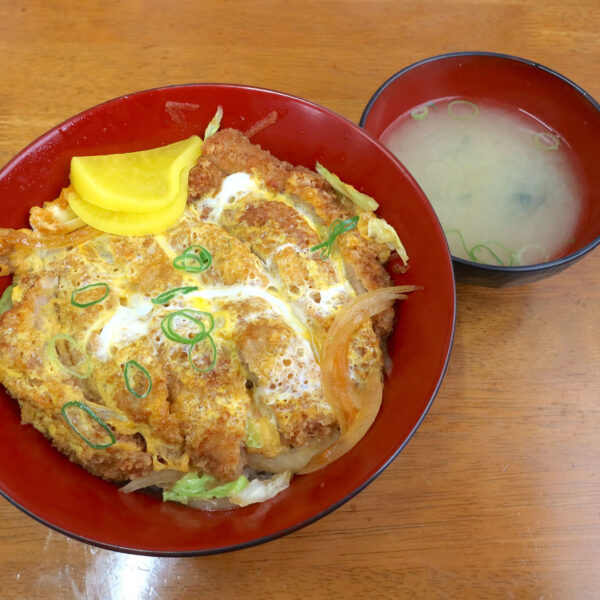 カツ丼（750円）