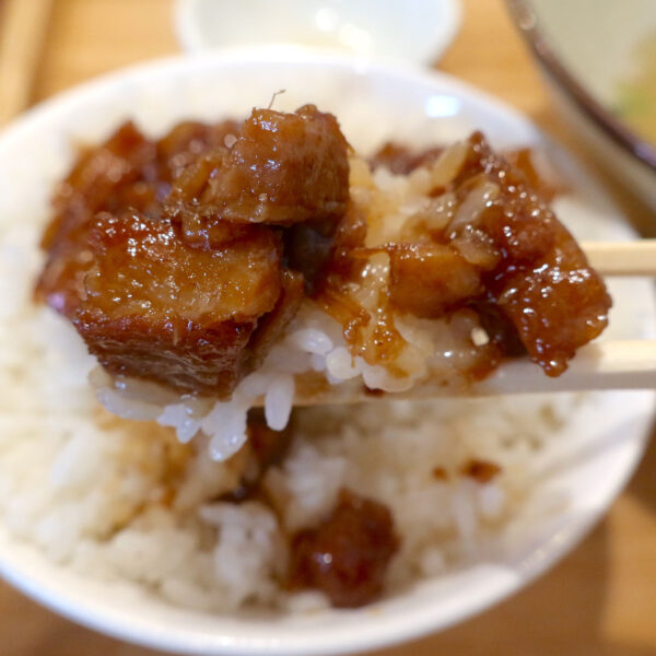 油みそのアブラは豚の脂
