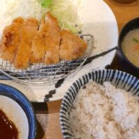 那覇・県庁前「アグーとんかつ コション 久茂地店」で県産ロースカツ定食