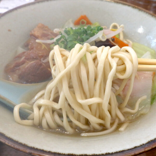柔らかめの麺