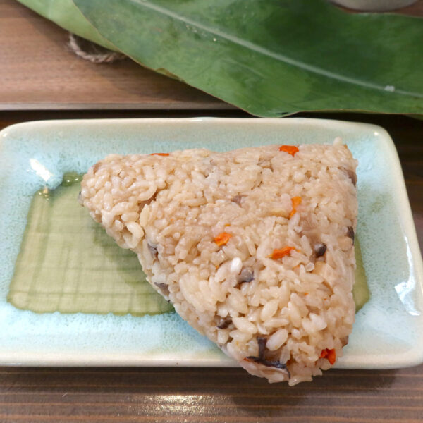 月桃香るジューシーおにぎり、という感じ