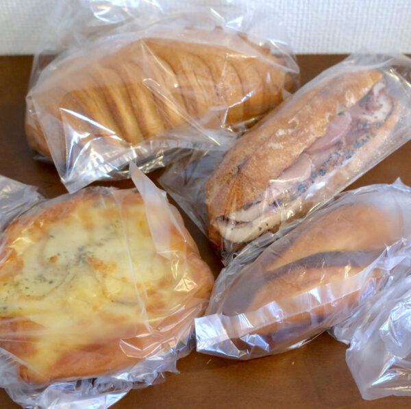 買ってきたパンたち