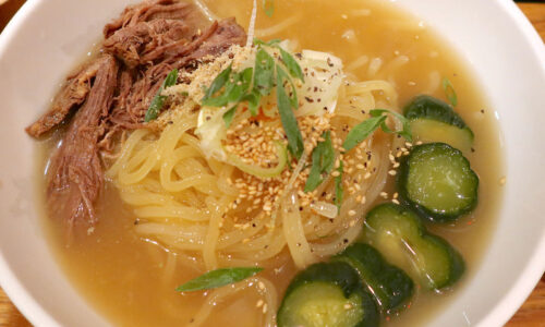 那覇・牧志の美味しい盛岡冷麺「ちるり（Chillri）」で盛岡冷麺太麺大盛り