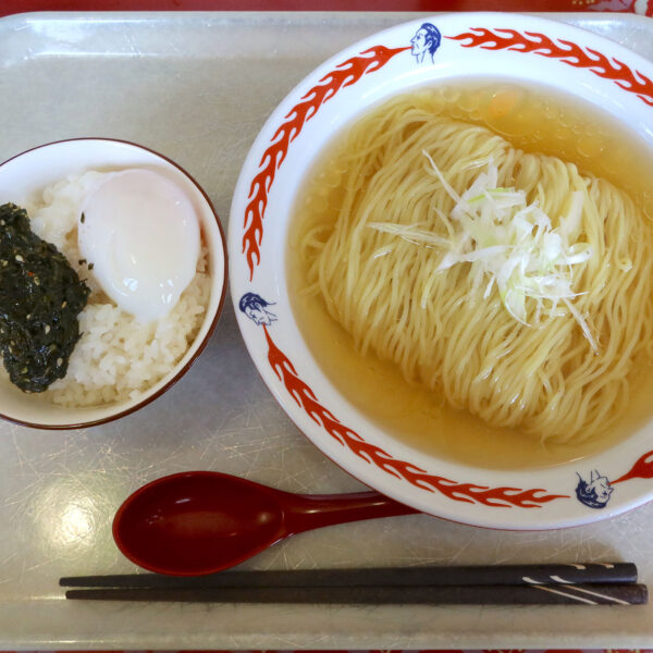 白のキラメキ−鰆の冷やがけ麺 先行細麺（800円）＋アカモク温玉ごはん（480円）